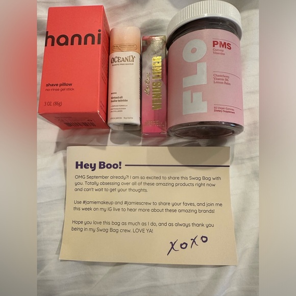 Hanni, Oceanly, Lime Crime-Jamie Makeup Bundle - Picture 1 of 14